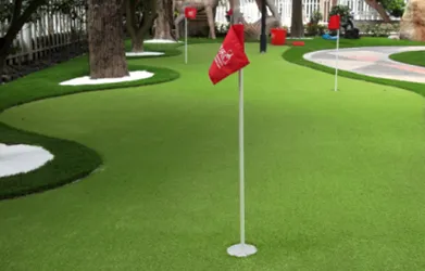 Putting Green synthétique sans remplissage en Série PP